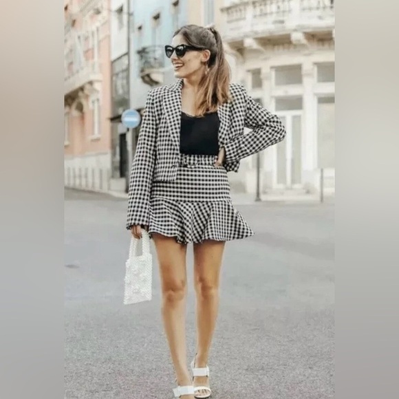 ZARA BLACK SINGLE BREASTED LAPEL COLLAR GINGHAM CROPPED BLAZER SIZE Med - Picture 3 of 12